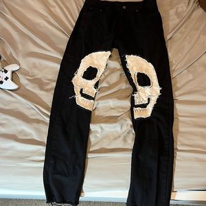 skull face black jeans